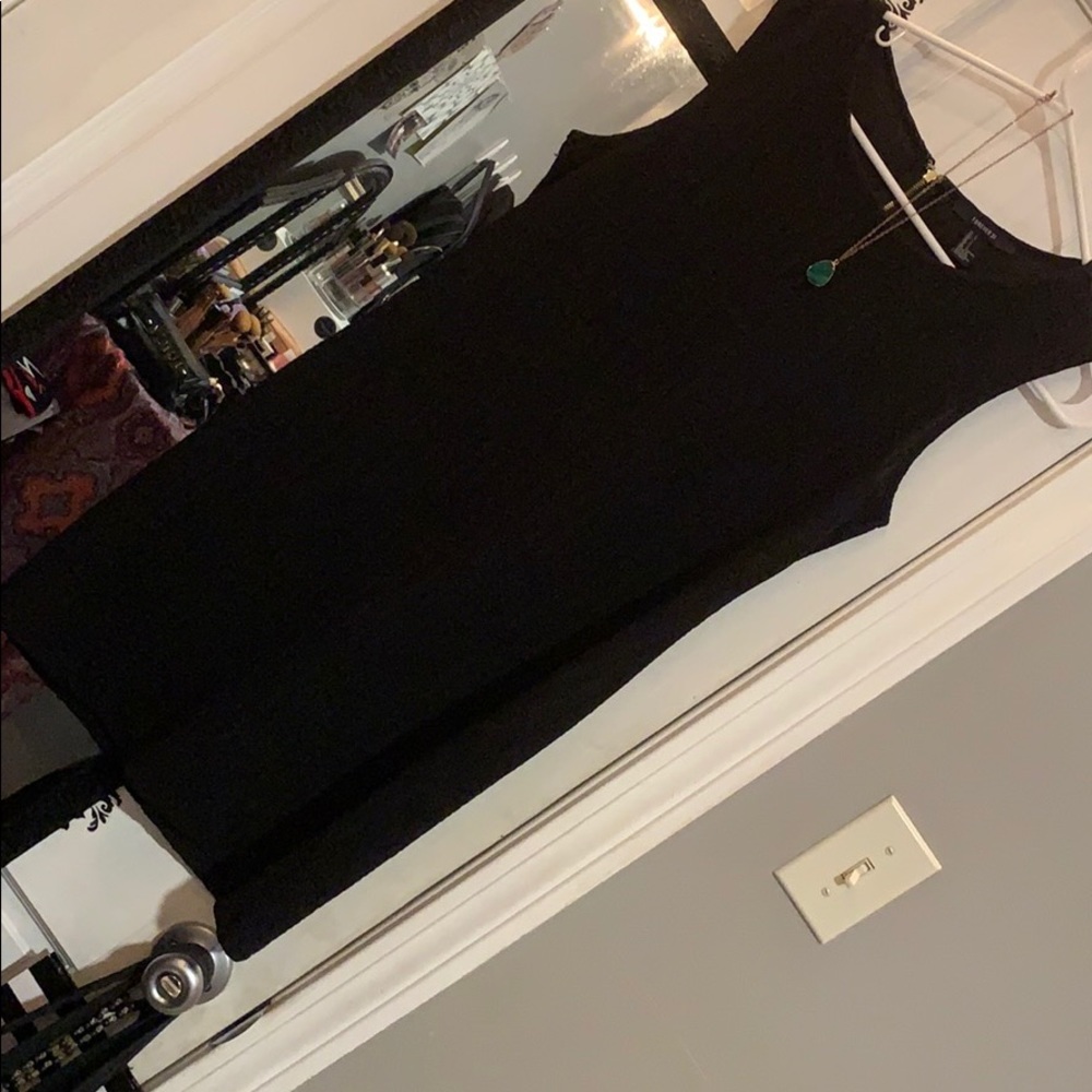 Little black dress with necklace